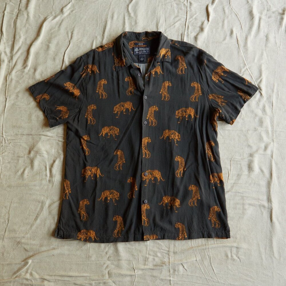 American Rag tiger print summer shirt